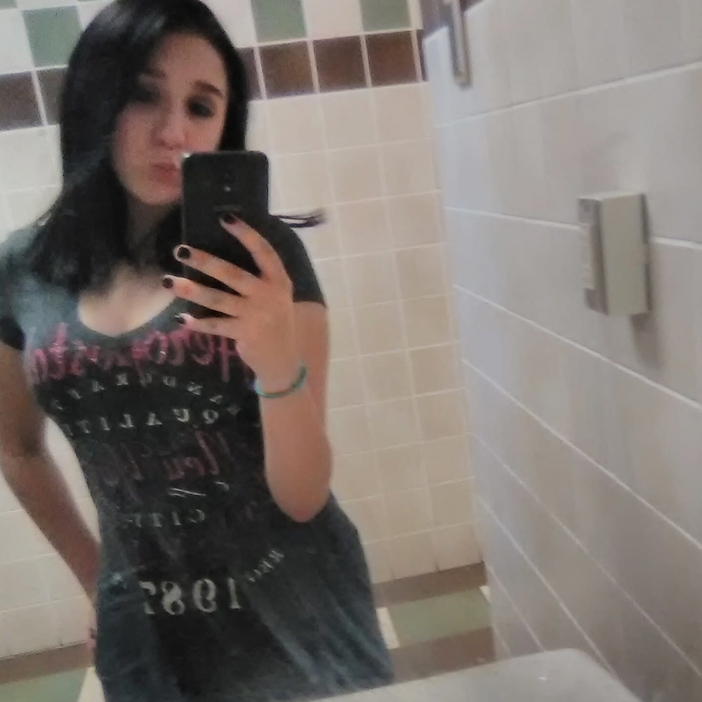 Meet your Posher, Gia